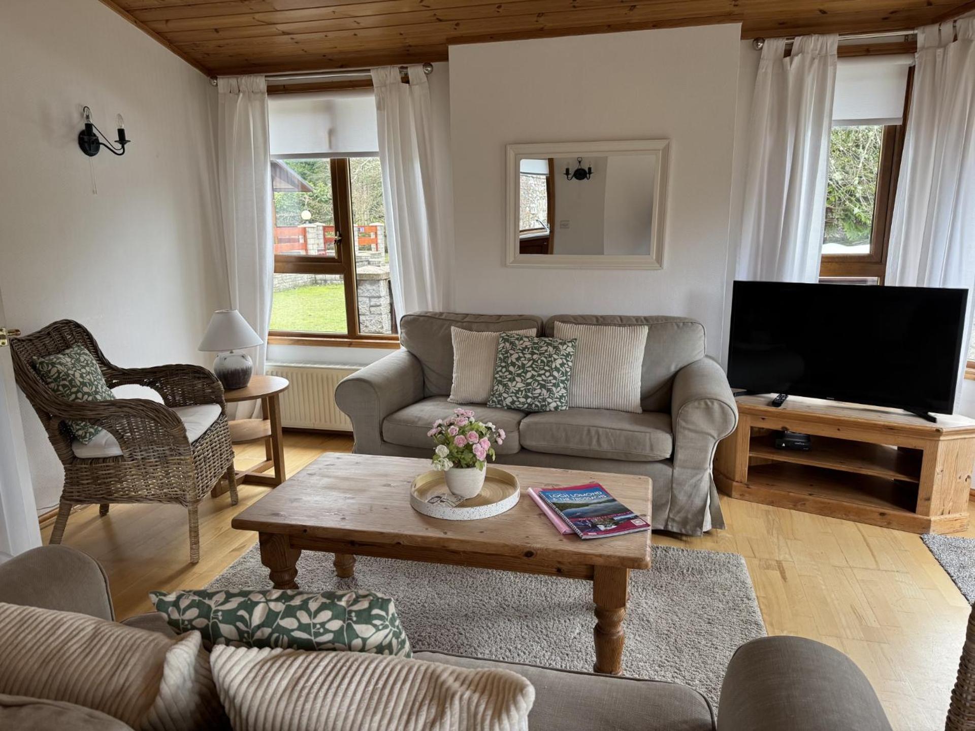 Walled Garden Lodges Loch Lomond Balloch Exterior foto